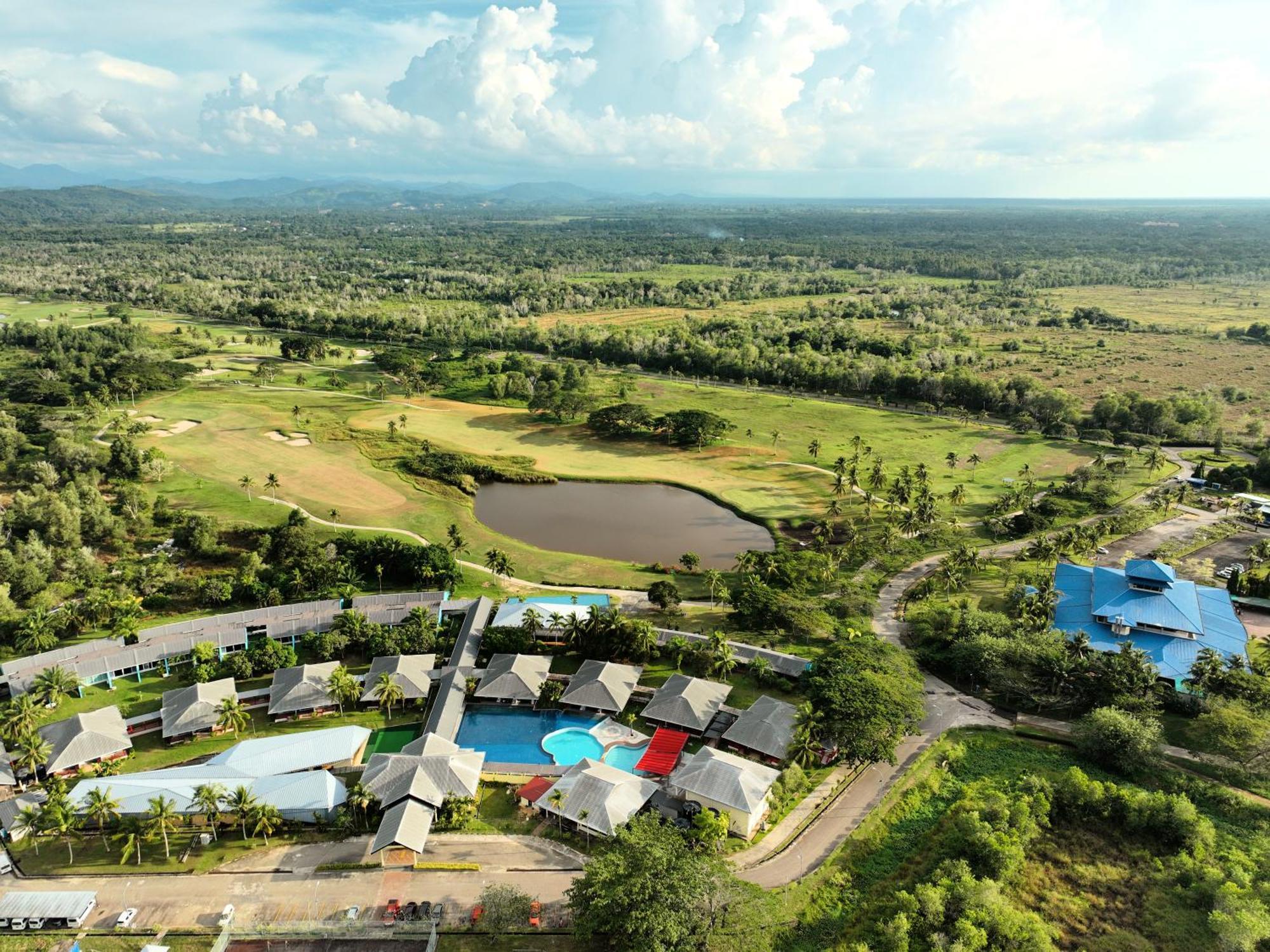 Artitaya Borneo Golf & Resort Papar Dış mekan fotoğraf